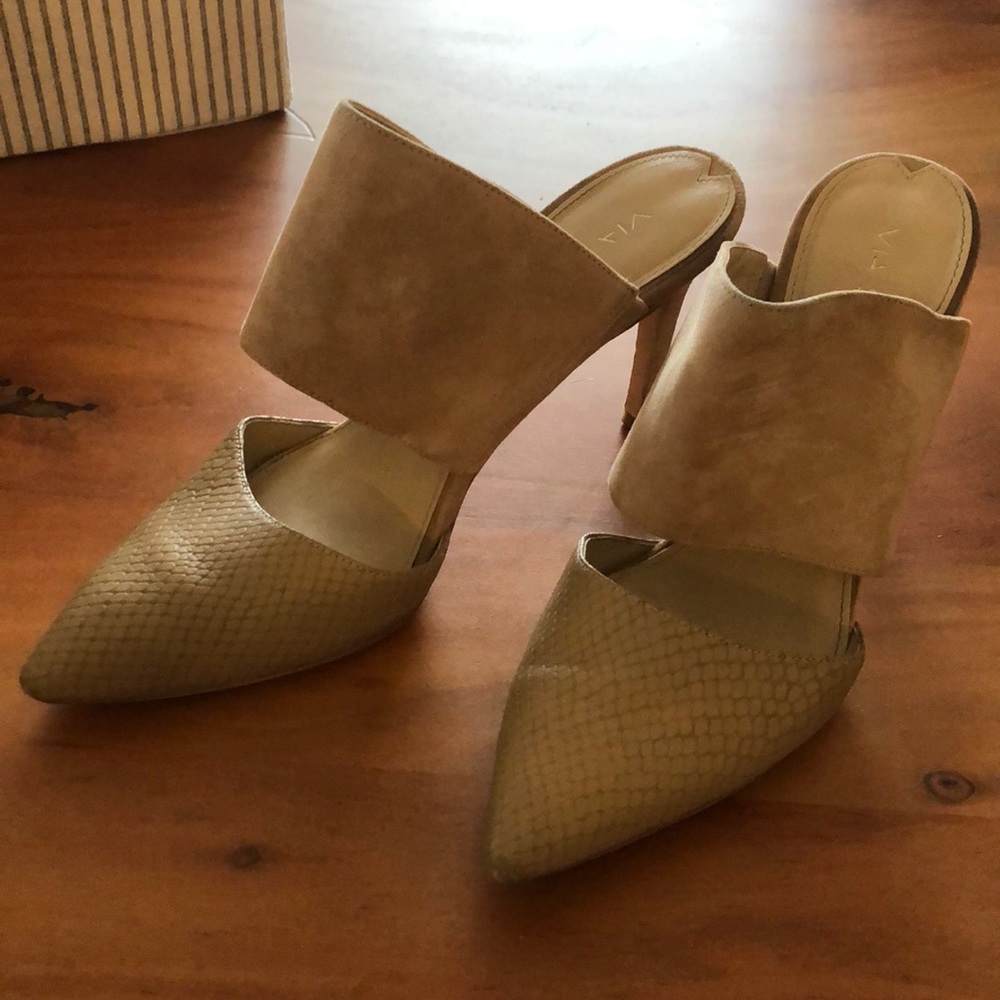 Via Spiga nude snakeskin and suede heels